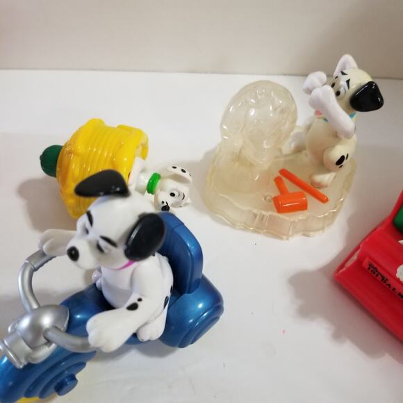 A collection of  dalmations McDonalds toys - Picture 2 of 12